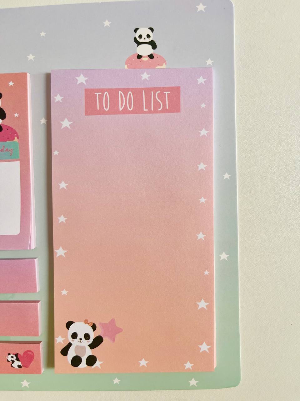 پلانەر و ستیکەر