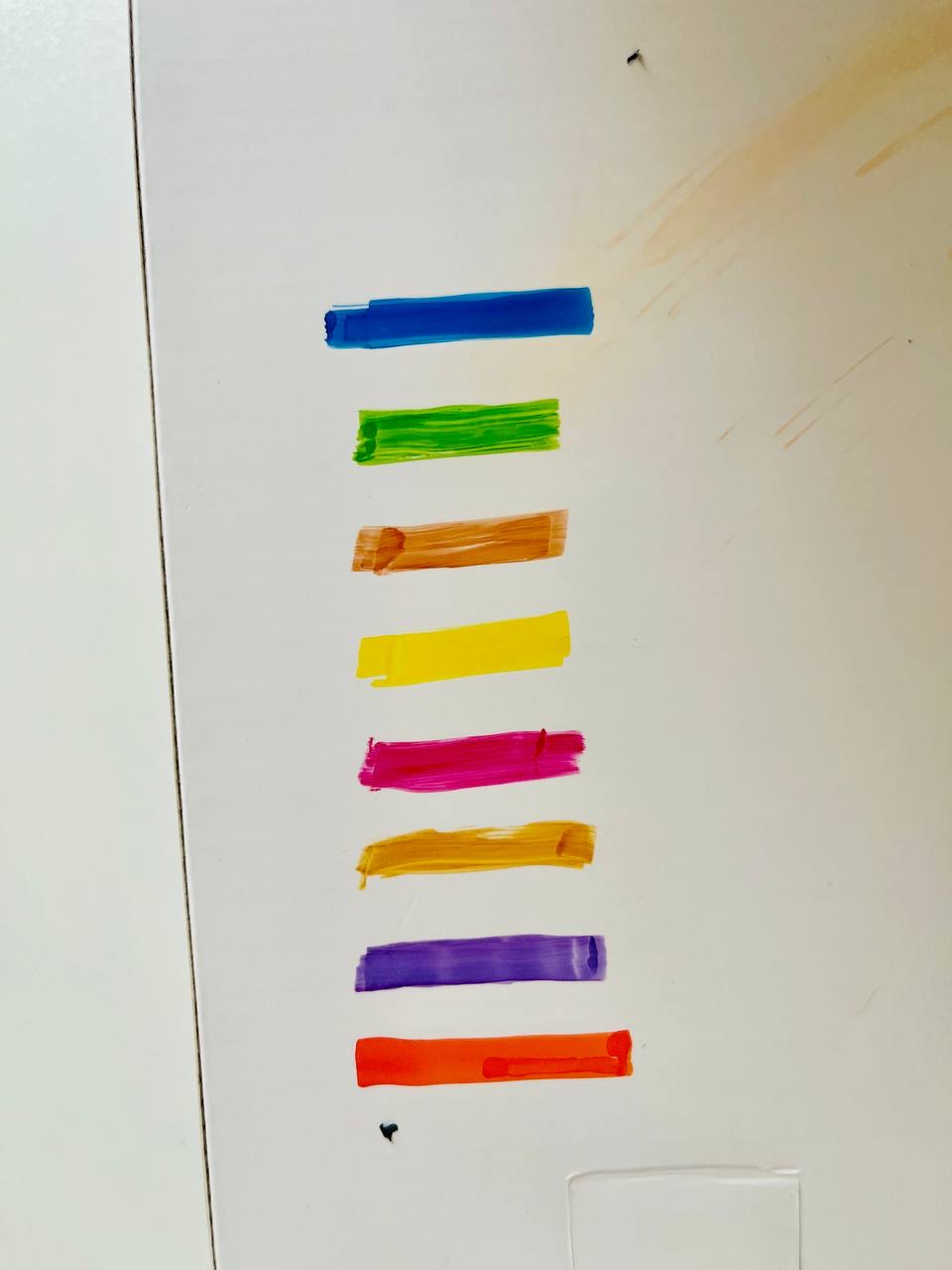 ماجیکی ڕەنگاو ڕەنگی بۆرد